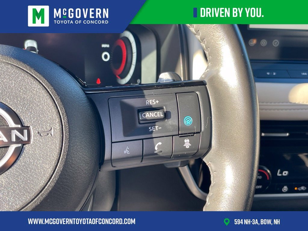 Used 2024 Nissan Rogue SL AWD/4WD image 18