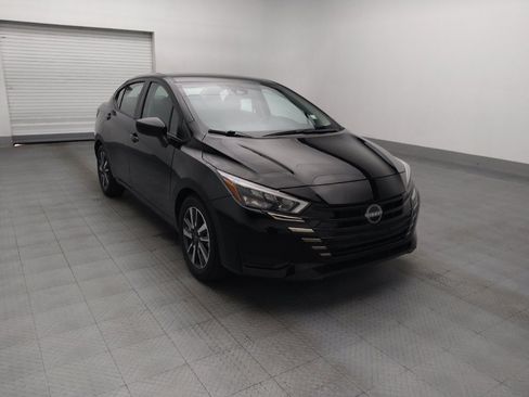 Used 2025 Nissan Versa SV FWD image 13