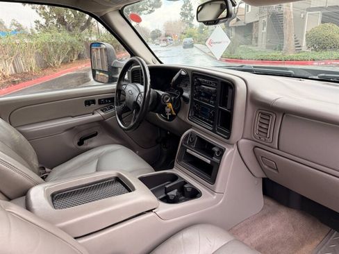 Used 2006 Chevrolet Silverado 3500 LT w/ Heavy-Duty Power Package image 15