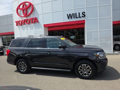 Used 2024 Ford Expedition XLT AWD/4WD image 1