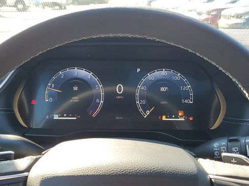 New 2025 Jeep Grand Cherokee Altitude image 9