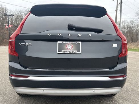 Used 2022 Volvo XC90 T8 Inscription Expression w/ Advanced Package image 25
