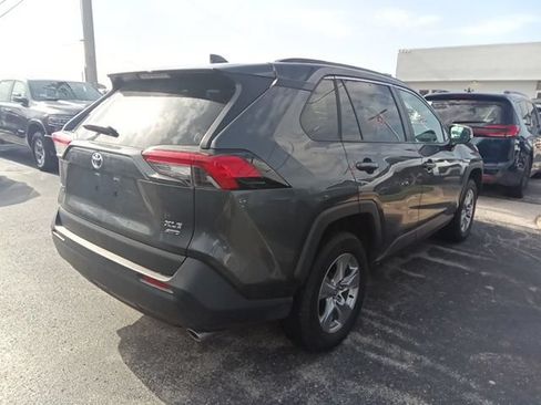 Used 2025 Toyota RAV4 XLE AWD/4WD image 4