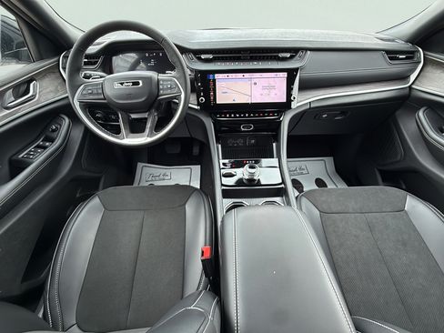 New 2026 Jeep Grand Cherokee Altitude AWD/4WD image 18