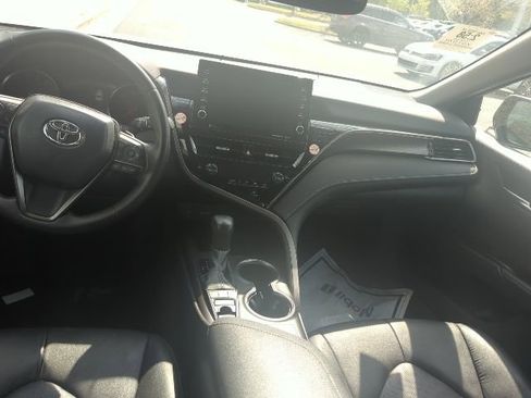 Used 2024 Toyota Camry XSE image 11