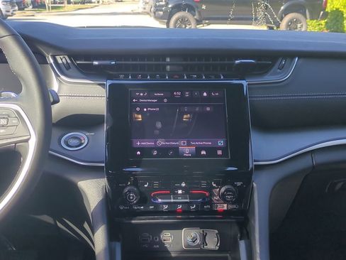 New 2025 Jeep Grand Cherokee L Altitude AWD/4WD image 19