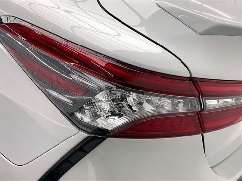 Used 2023 Toyota Camry XSE image 29