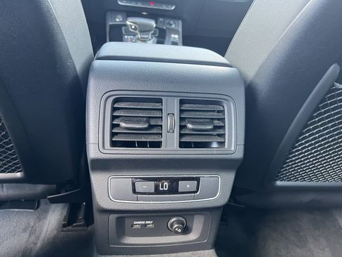 Used 2023 Audi Q5 2.0T Premium Plus w/ Premium Plus Package image 19