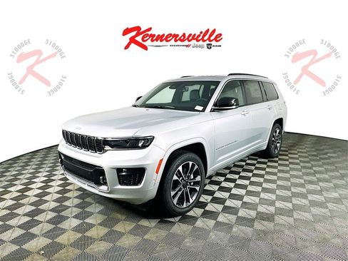 New 2025 Jeep Grand Cherokee L Overland w/ Luxury Tech Group IV image 3