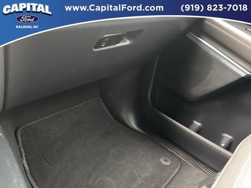 Used 2025 Ford Expedition Active AWD/4WD image 27