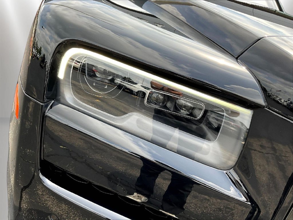 Used 2020 Rolls-Royce Cullinan Black Badge AWD/4WD image 30
