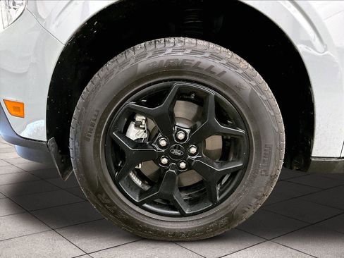 Used 2023 Ford Maverick XLT w/ Equipment Group 300A Standard image 8