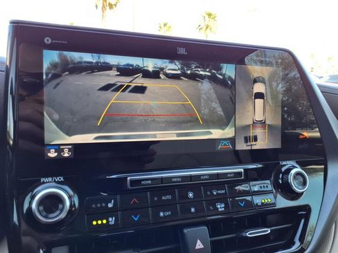 Used 2020 Toyota Highlander Limited image 7