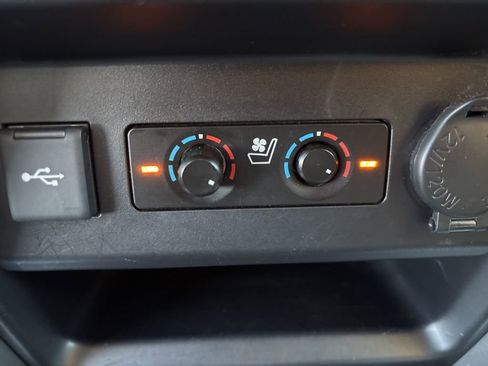 Used 2021 Toyota 4Runner Limited image 25