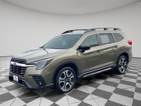 Certified 2024 Subaru Ascent Limited w/ Technology Package image 13