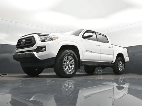 Used 2022 Toyota Tacoma SR w/ SR Convenience Package RWD image 39