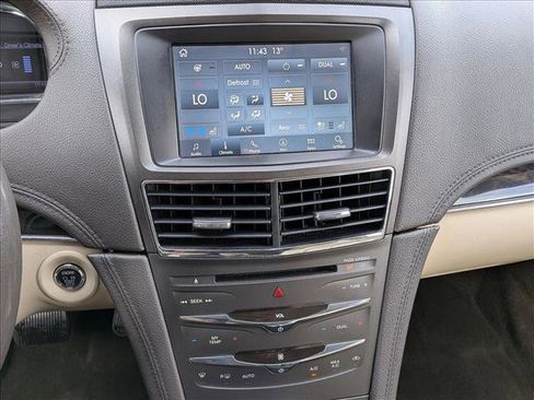 Used 2013 Lincoln MKT AWD image 15