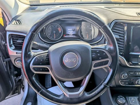 Used 2020 Jeep Cherokee Limited AWD/4WD image 11