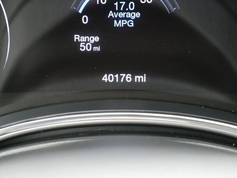 Used 2022 Jeep Grand Cherokee Laredo X image 30