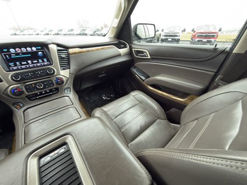 Used 2017 GMC Yukon XL Denali w/ Open Road Package image 37