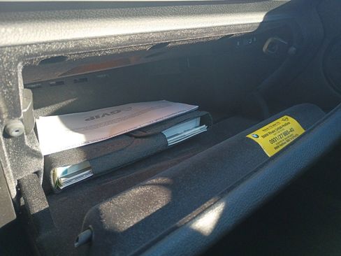 Used 2018 BMW 320i xDrive 320i xDrive image 15