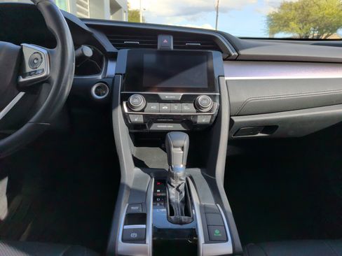 Used 2016 Honda Civic Touring image 31