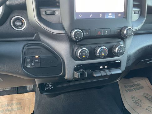 Used 2024 RAM 3500 Tradesman w/ Chrome Appearance Group AWD/4WD image 20