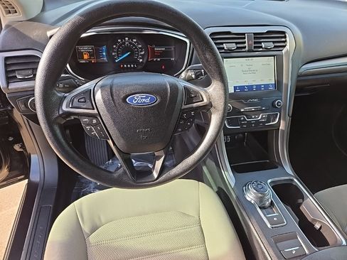 Used 2020 Ford Fusion S image 38