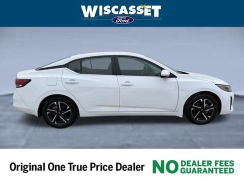 Used 2025 Nissan Sentra SV w/ Lighting Package image 6