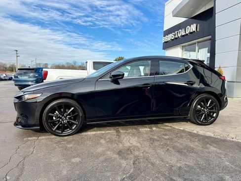Used 2025 MAZDA MAZDA3 Hatchback w/Premium Plus Pkg image 8