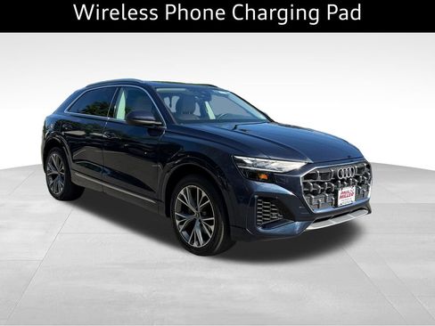 Used 2024 Audi Q8 Premium AWD/4WD image 4