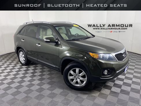 Used 2013 Kia Sorento LX w/ Convenience Pkg FWD image 1