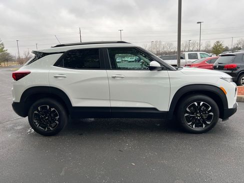 Used 2023 Chevrolet TrailBlazer LT w/ Convenience Package image 5