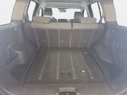 Used 2010 Nissan Xterra S AWD/4WD image 12