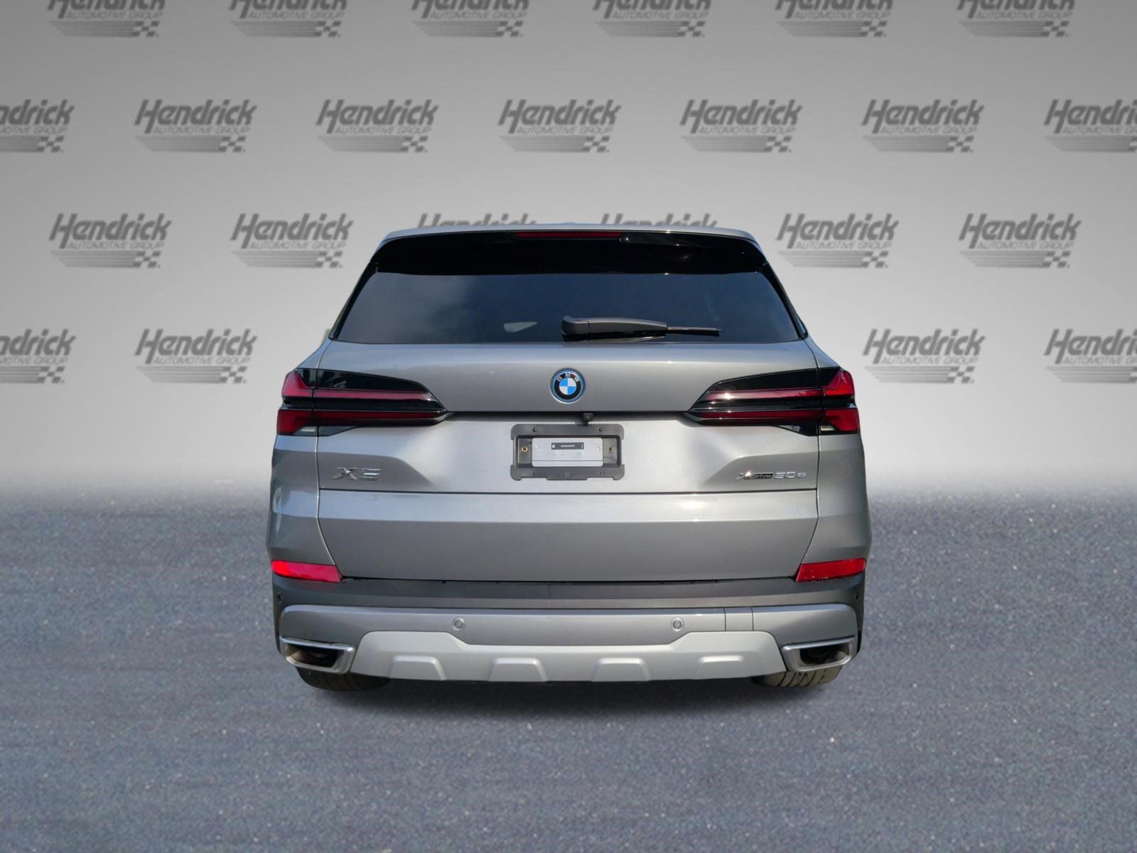 Used 2025 BMW X5 xDrive50e AWD/4WD image 8