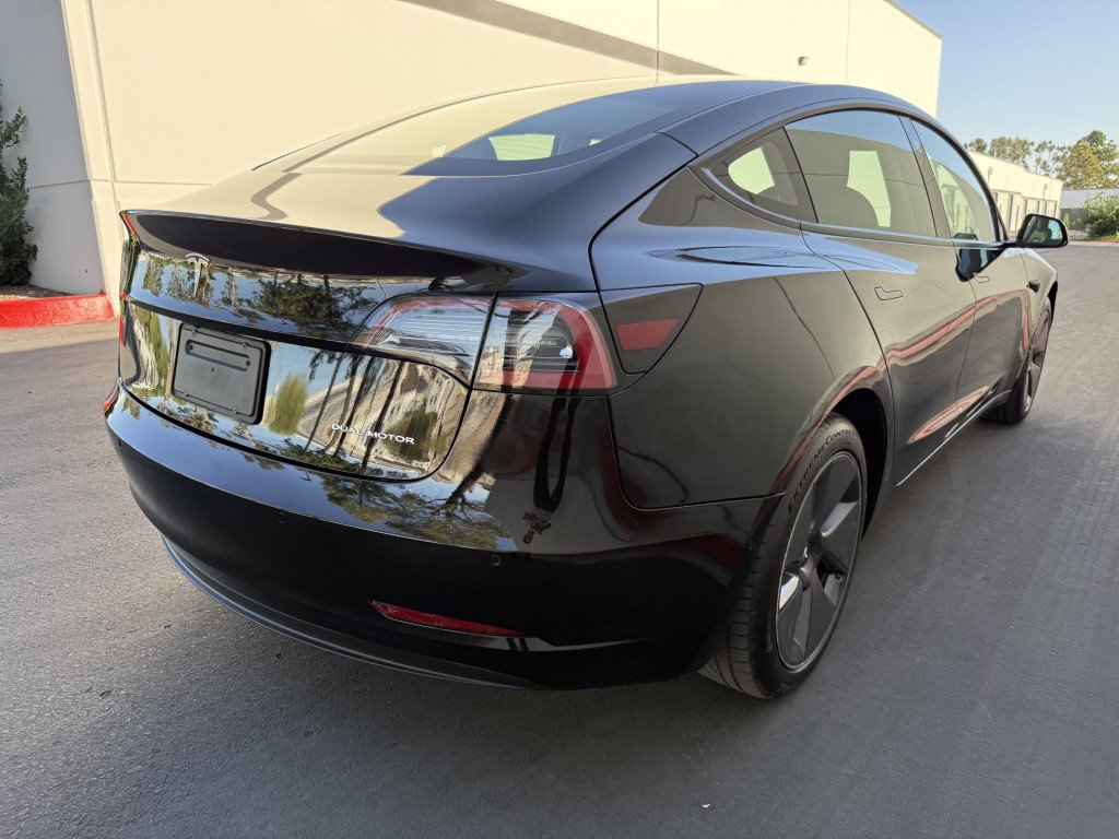 Used 2022 Tesla Model 3 AWD/4WD image 3