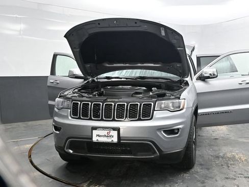 Used 2020 Jeep Grand Cherokee Limited AWD/4WD image 45