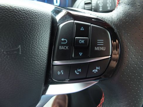 Used 2025 Ford Explorer ST-Line w/ ST-Line Street Pack AWD/4WD image 21