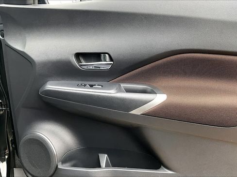 Used 2024 Nissan Kicks SR FWD image 23