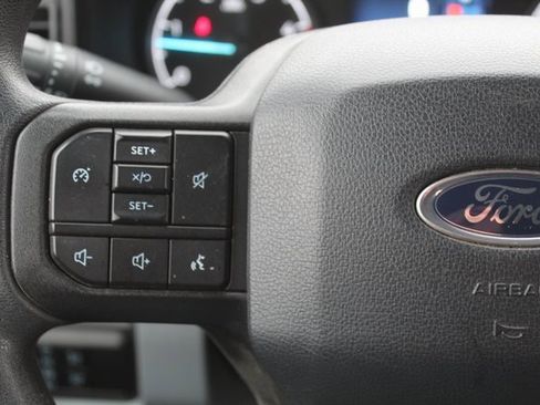 Used 2024 Ford F250 XLT image 23