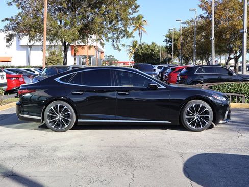 Used 2023 Lexus LS 500 w/ Luxury Package image 21