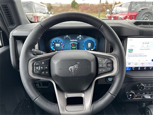 New 2025 Ford Bronco Badlands image 21