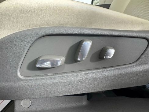 Used 2021 Cadillac XT5 Premium Luxury image 39