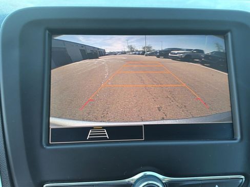 Used 2023 Chevrolet Equinox LS FWD image 24