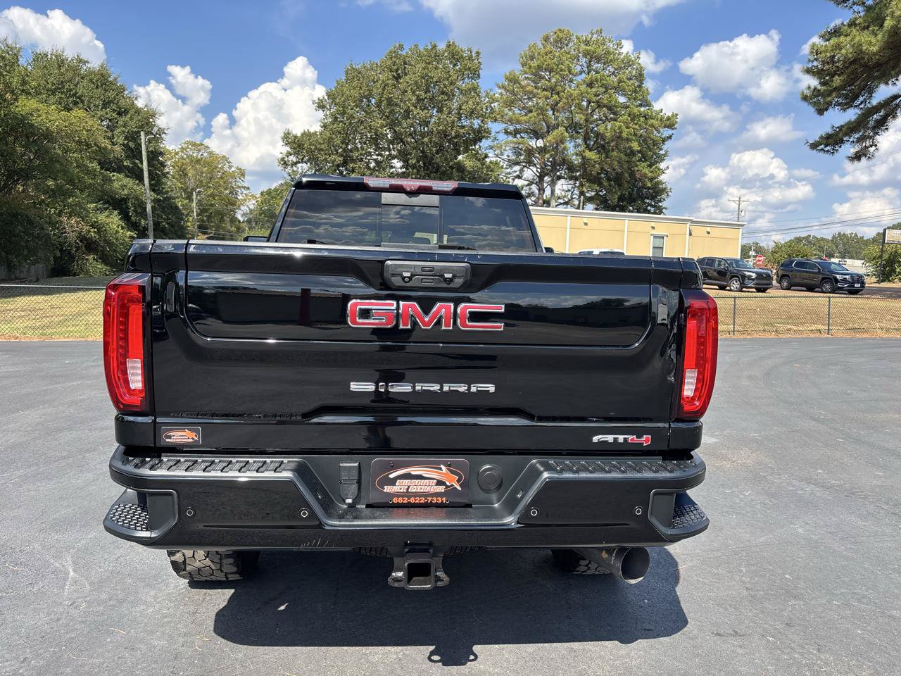 Used 2020 GMC Sierra 2500 AT4 w/ AT4 Premium Package AWD/4WD image 8