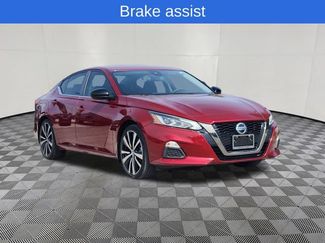 Used 2022 Nissan Altima 2.5 SR FWD video 3