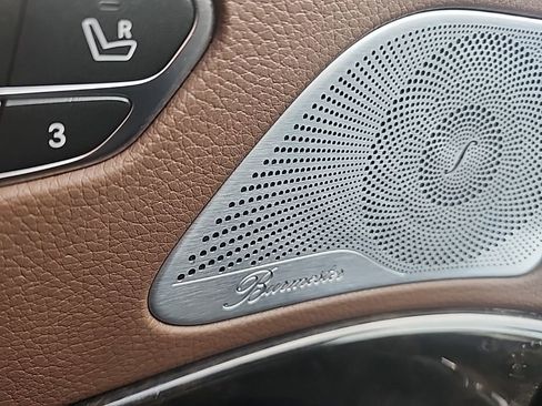 Used 2015 Mercedes-Benz S 550 Sedan image 4