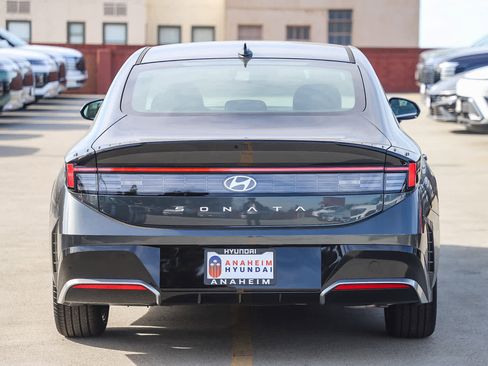 New 2026 Hyundai Sonata SEL FWD image 8