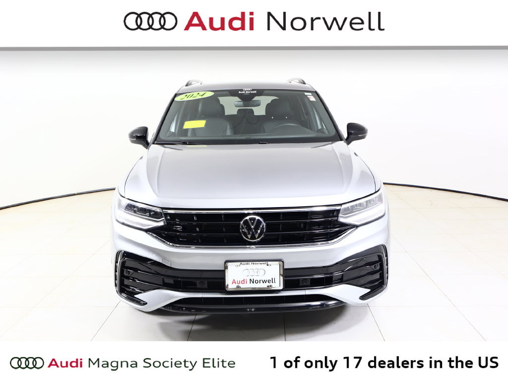 Used 2024 Volkswagen Tiguan SE R-Line AWD/4WD image 1