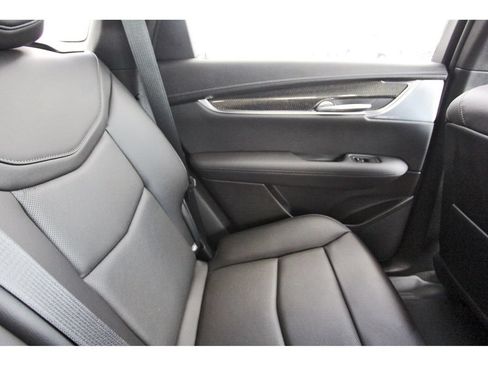 New 2026 Cadillac XT5 Sportv w/ LPO, Onyx Lite Package AWD/4WD image 11